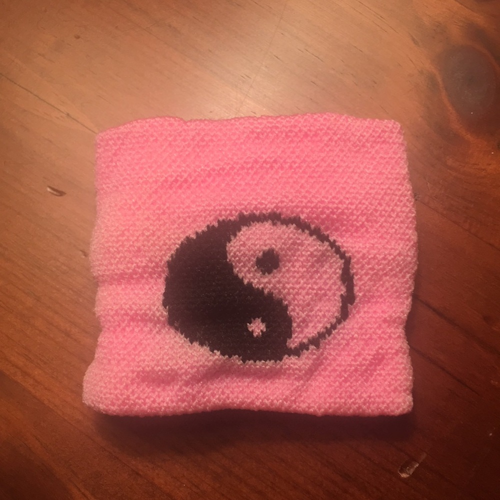 Unique Ying/Yang Arm Band